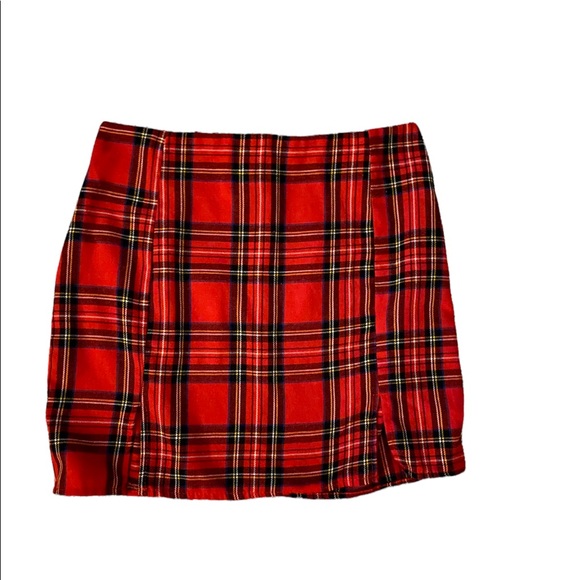 SHEIN Dresses & Skirts - Shein High-Rise Slit Red Plaid Mini Skirt